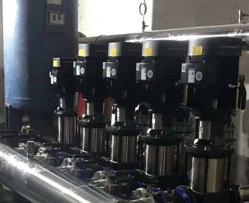 變頻恒壓供水設(shè)備如何解決學(xué)校二次供水問題？